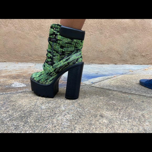 Platform green and blue lace up boots heels size 9 never worn - Picture 2 of 3